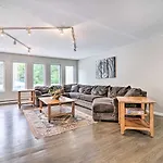 Poconos Paradise With Game Room And Private Pool!