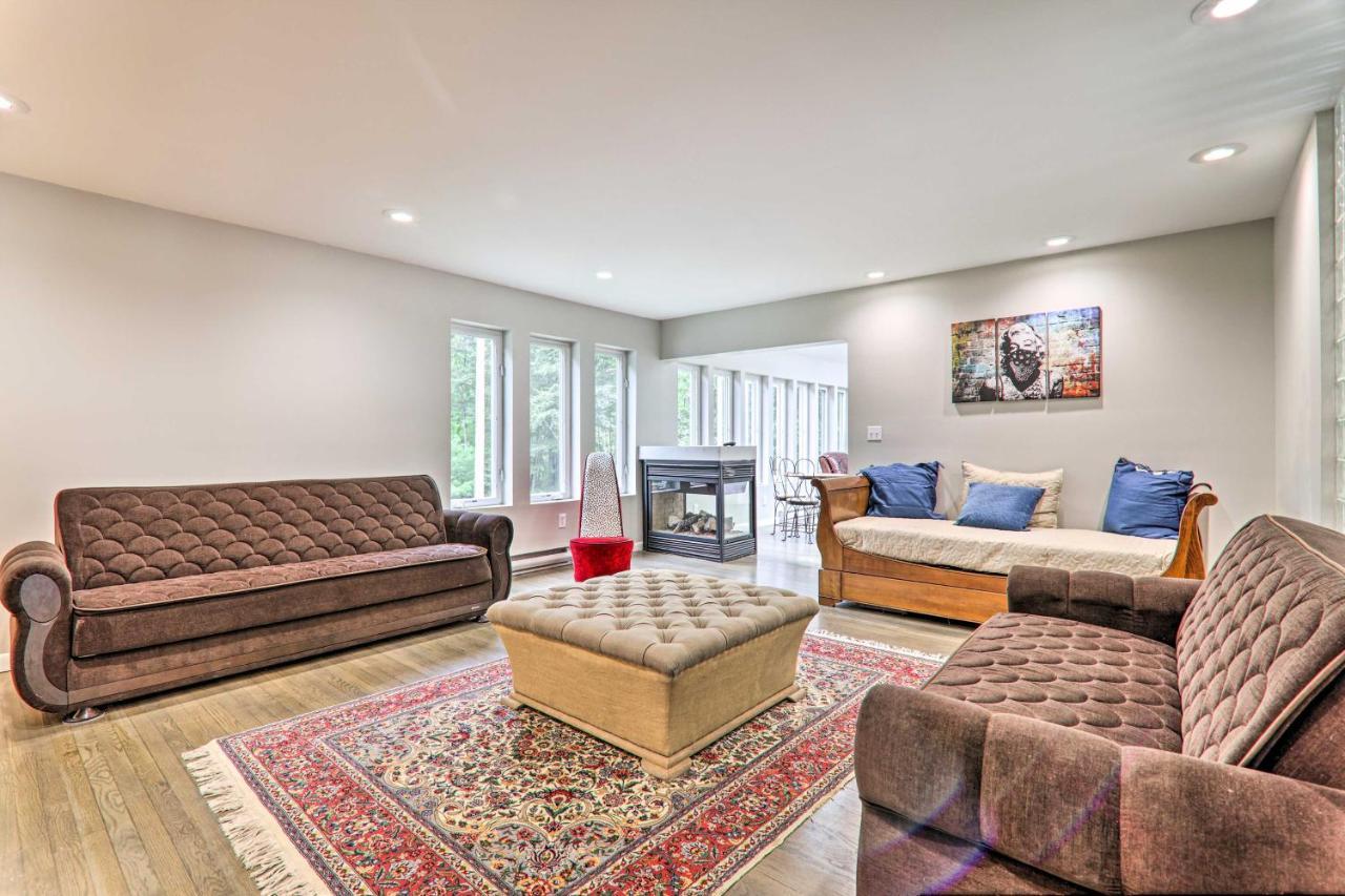Poconos Paradise With Game And Private Pool! Holiday home