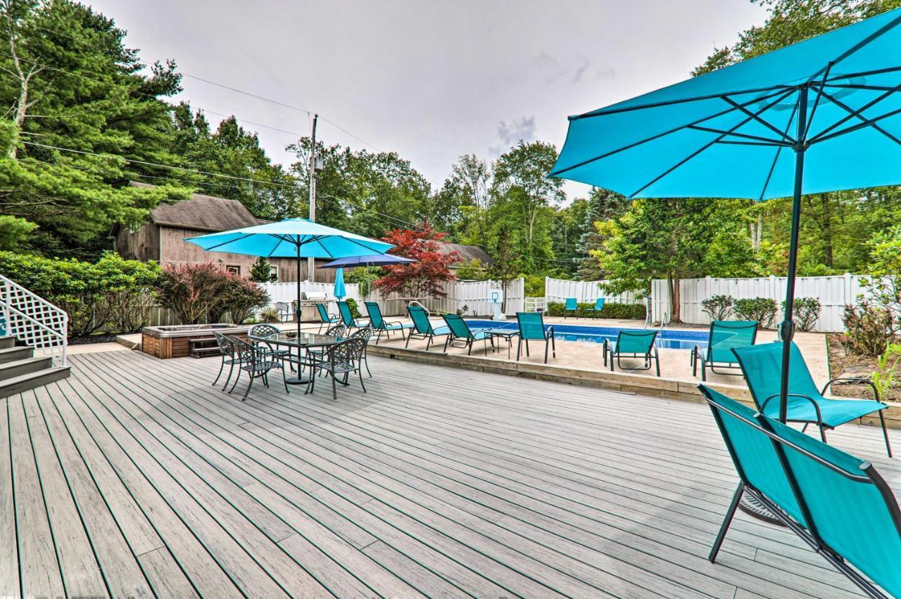Poconos Paradise With Game And Private Pool! East Stroudsburg